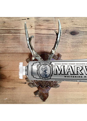 Marvis Whitening Mint Diş Macunu 85 ml – Doğal Beyazlık ve Uzun Süre Ferahlık