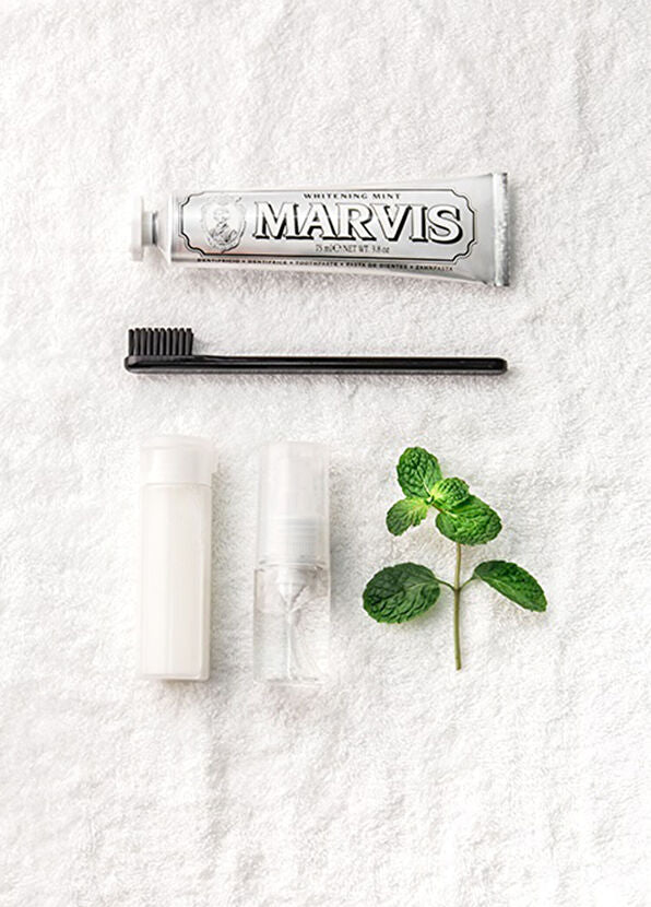 Marvis Whitening Mint Diş Macunu 85 ml – Doğal Beyazlık ve Uzun Süre Ferahlık