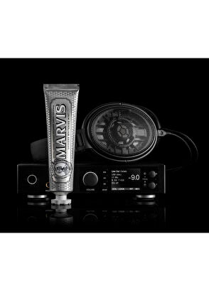 Marvis Smokers Whitening Mint 85 ml – Sigara İçenler İçin Doğal Beyazlık