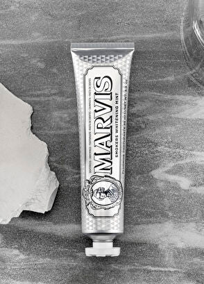 Marvis Smokers Whitening Mint 85 ml – Sigara İçenler İçin Doğal Beyazlık