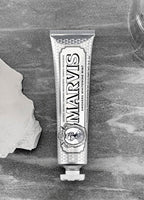 Marvis Smokers Whitening Mint 85 ml – Sigara İçenler İçin Doğal Beyazlık
